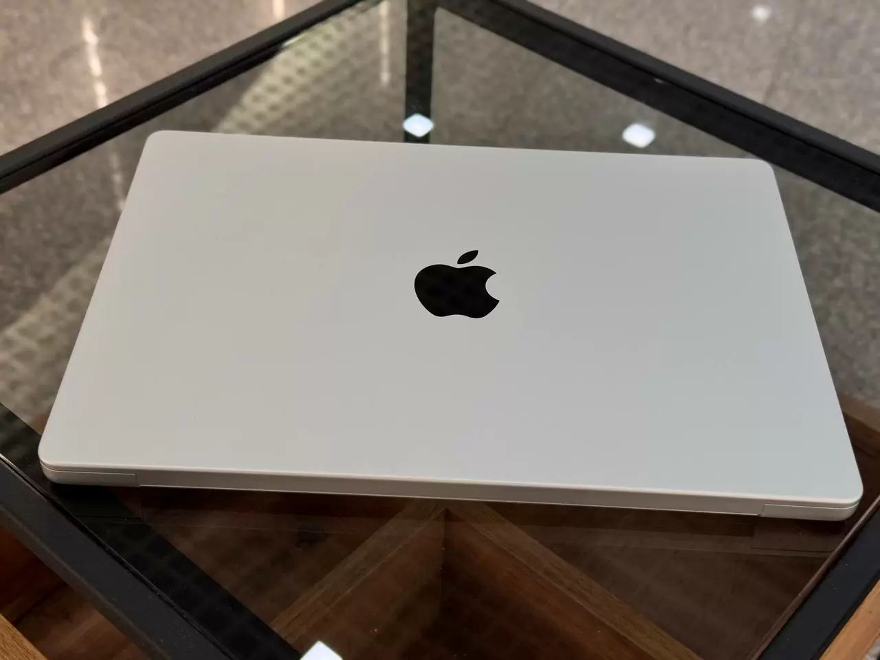 Ноутбук Apple MacBook Pro 14" 2023, (M3, RAM 8 ГБ, SSD 512 ГБ) [MR7J3], Серебристый / 05L62*
