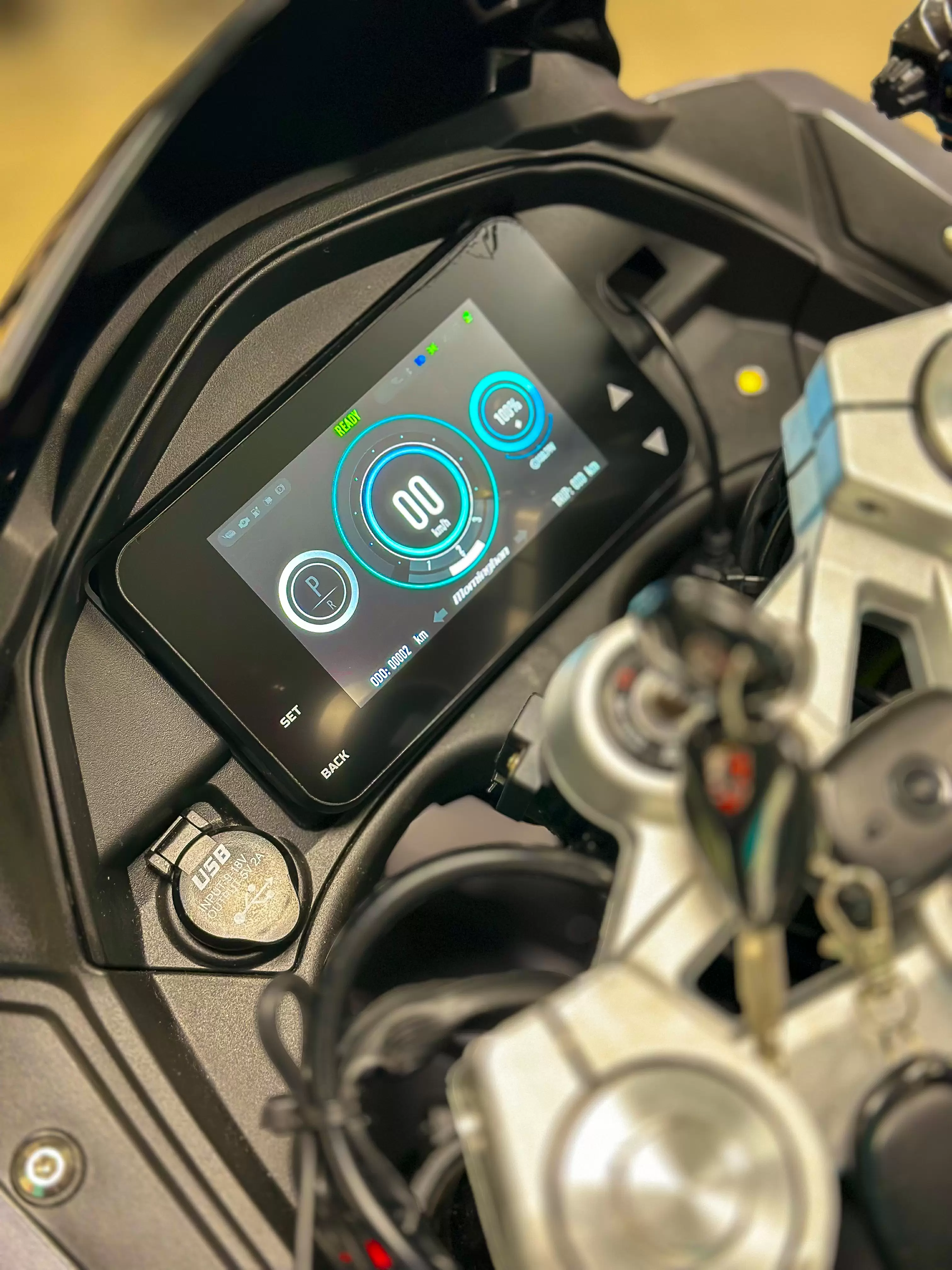 Электромотоцикл Ducati Panigale (серый) Электромотоцикл Ducati Panigale (серый)