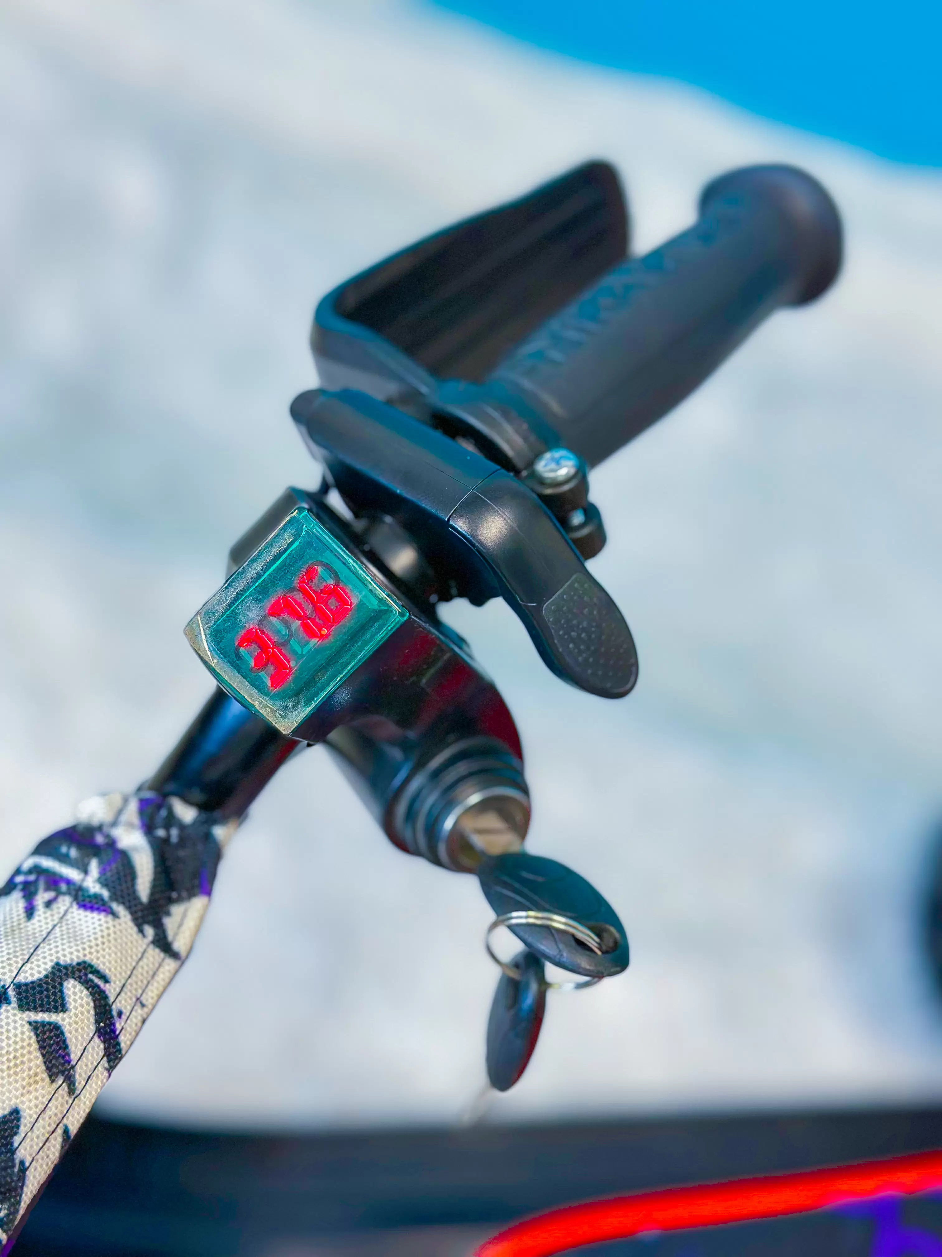 Снегокат электрический iBrat S2, Оранжевый Снегокат электрический iBrat S2, Оранжевый