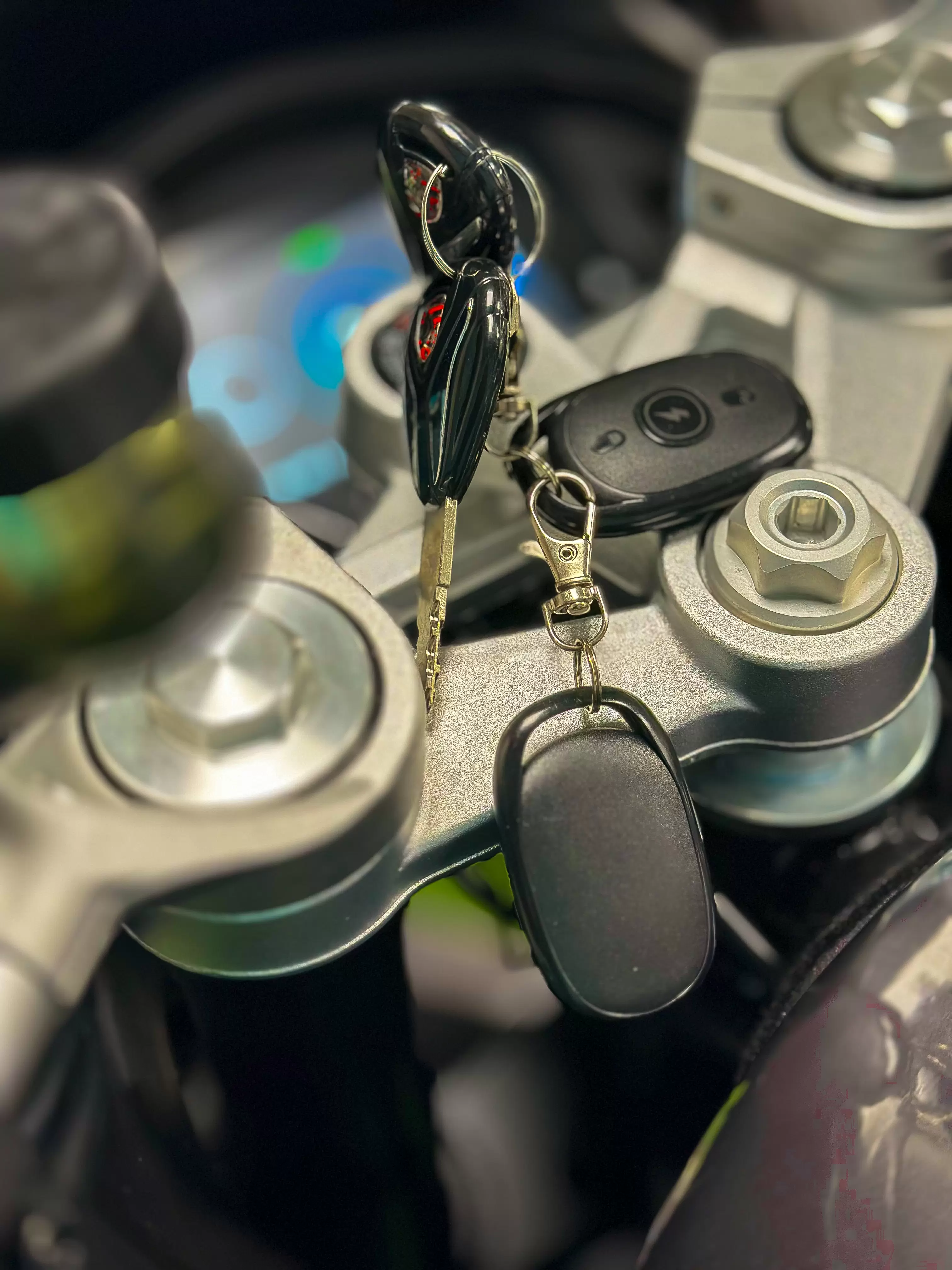 Электромотоцикл Ducati Panigale (серый) Электромотоцикл Ducati Panigale (серый)