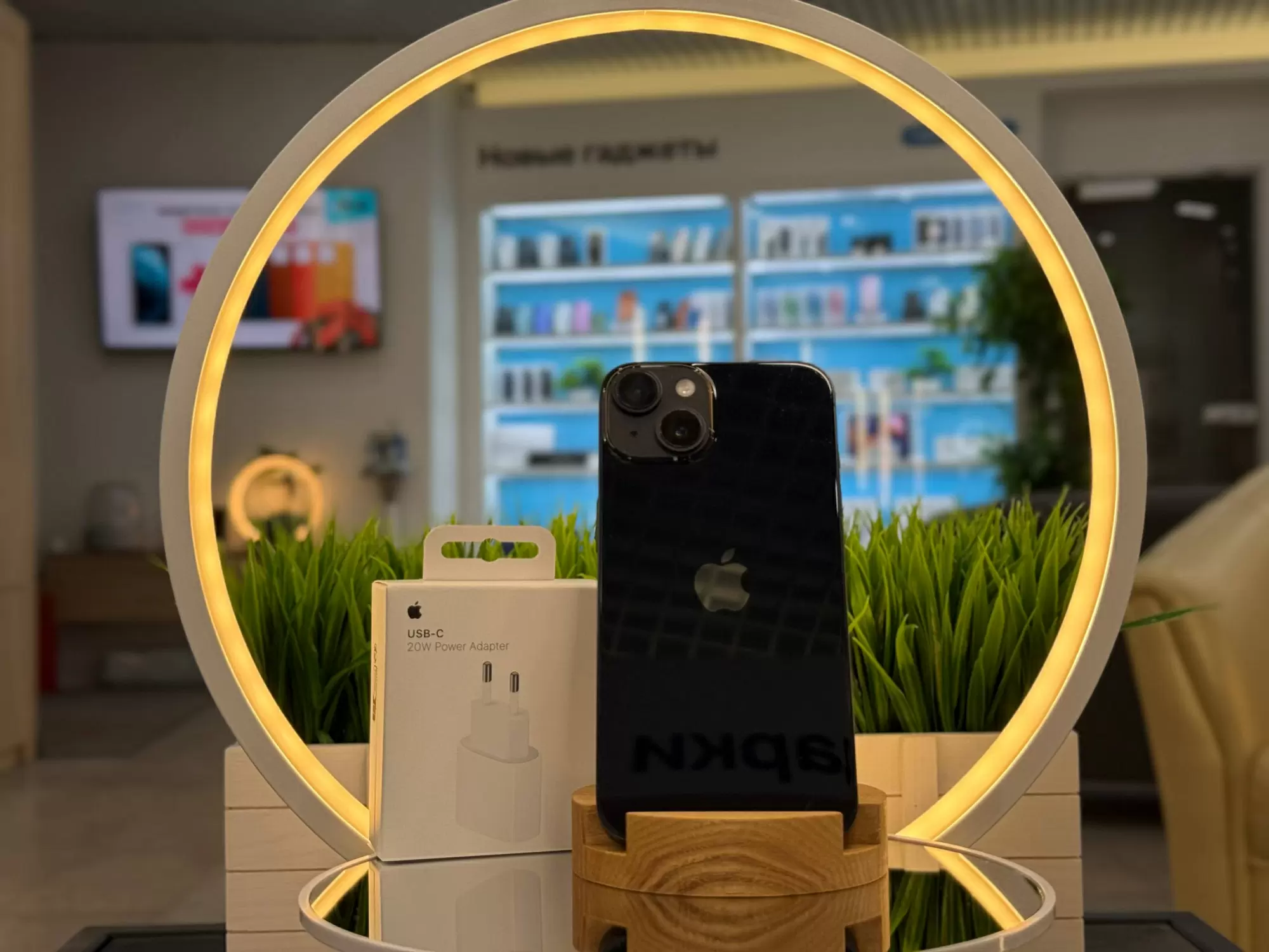 - Смартфон Apple iPhone 13, 2SIM Тёмная ночь, 128 ГБ / 8738*