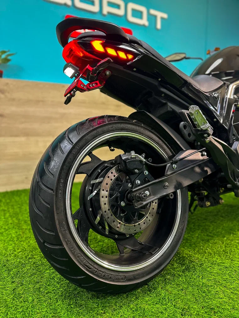 Электромотоцикл Ducati Diavel (с пробегом)