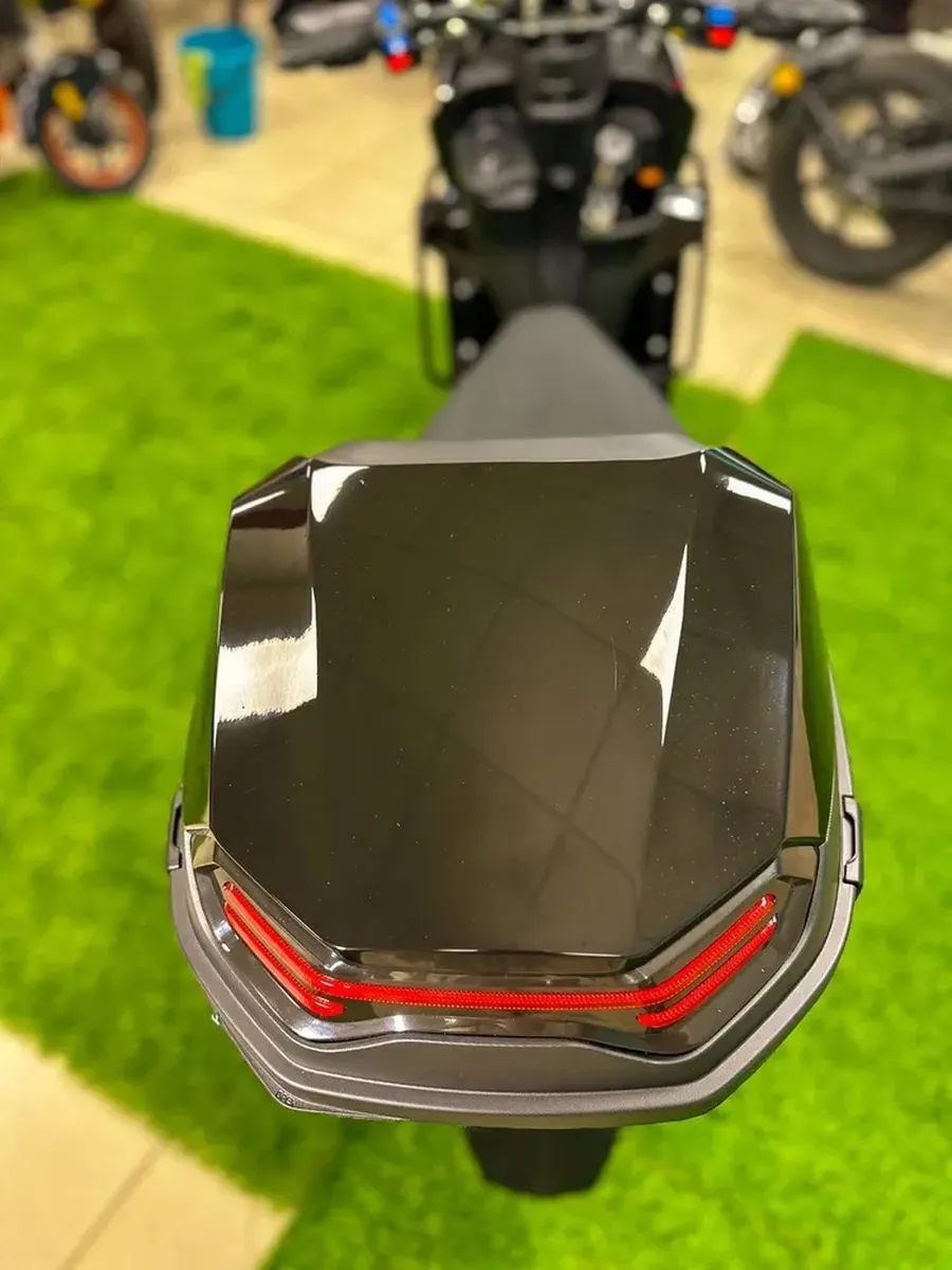 Скутер бензиновый GT Tank 2